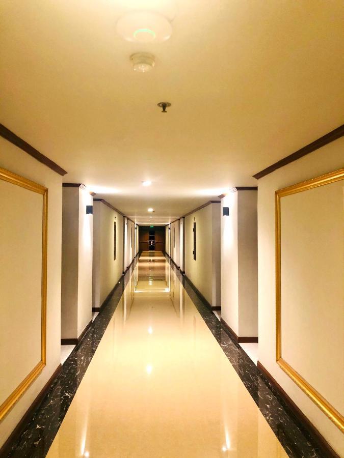 Hermitage Hotel Korat-Sha นครราชสีมา ภายนอก รูปภาพ