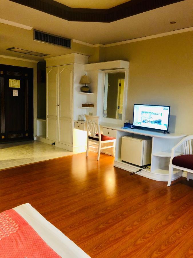 Hermitage Hotel Korat-Sha นครราชสีมา ภายนอก รูปภาพ