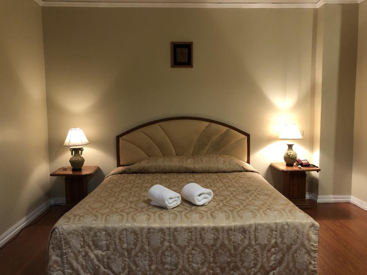 Hermitage Hotel Korat-Sha นครราชสีมา ภายนอก รูปภาพ