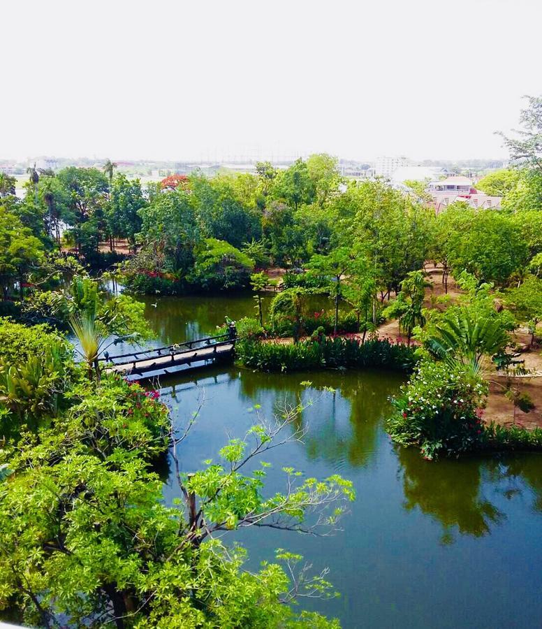 Hermitage Hotel Korat-Sha นครราชสีมา ภายนอก รูปภาพ